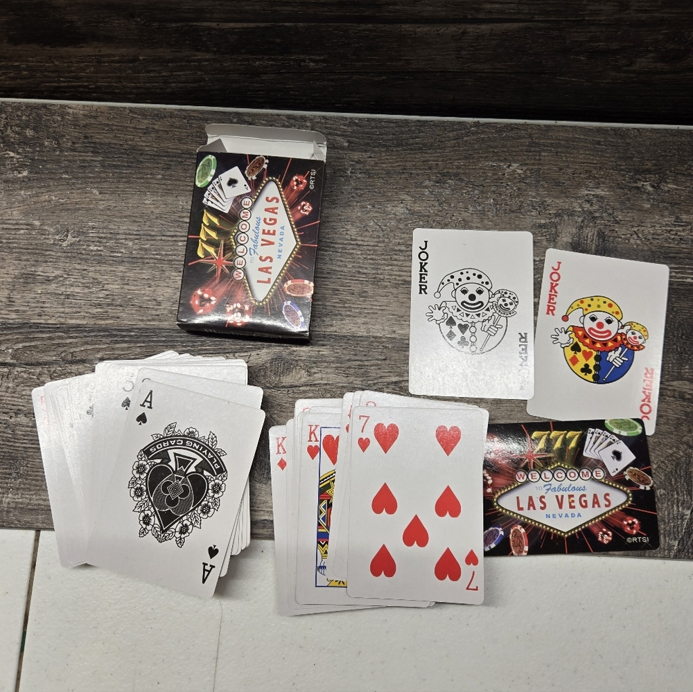 Vtg Las Vegas Souvenir Playing‎ Cards, Standard Poker Size New Jokers Complete